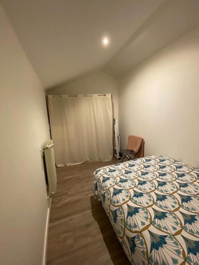 Petit T2 Proche Centre Ville ลารอช-ซูร์-ยง ภายนอก รูปภาพ